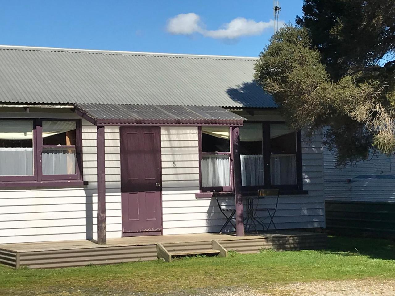Somerset Beachside Cabin And Caravan Park ภายนอก รูปภาพ