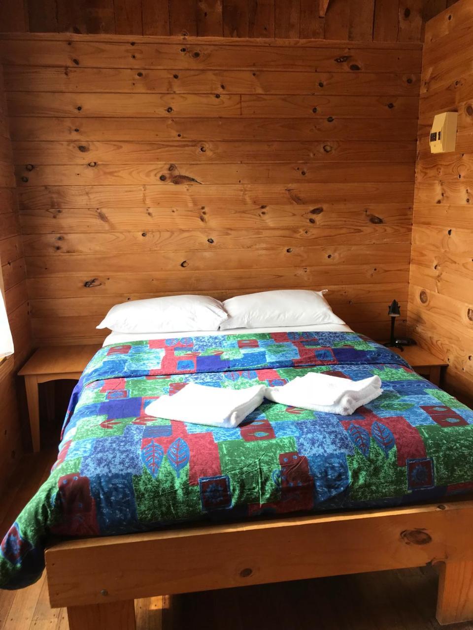 Somerset Beachside Cabin And Caravan Park ภายนอก รูปภาพ